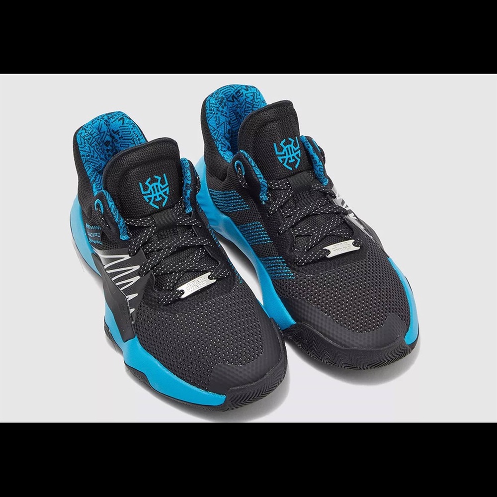 Youth adidas D.O.N. Issue 1 Star Wars size 5.5.